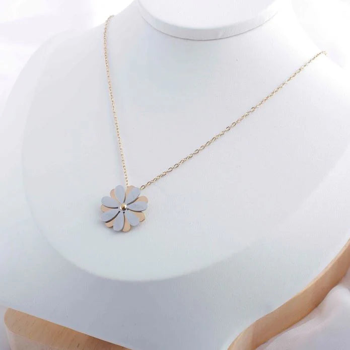 Stainless Steel Flower Spinning Pendent Necklace